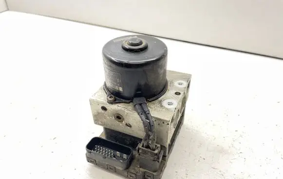 Volkswagen Polo III 6N 6N2 6NF ABS Pump 6X0907379B LSS1A29U80 5WK8478