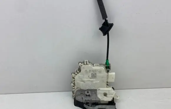 Audi A5 Rear door lock 8X0839016D