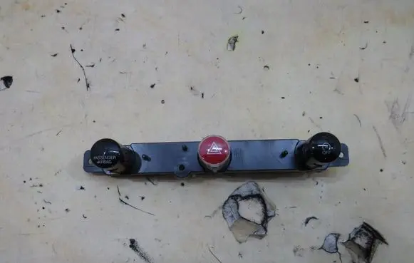 Fiat 500X Hazard light switch 30281077