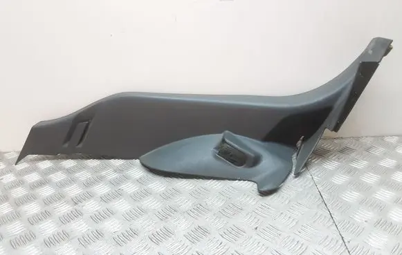 Opel Astra H Rear seat side bottom trim 13191370