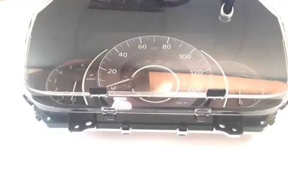 Honda CR-V Speedometer (instrument cluster) 78100