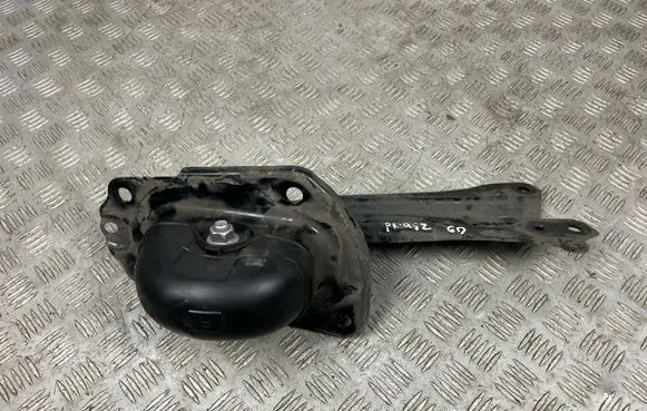 Rear upper control arm/wishbone