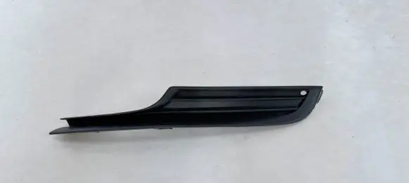 Volkswagen Golf VII Front bumper lower grill 5G0853665