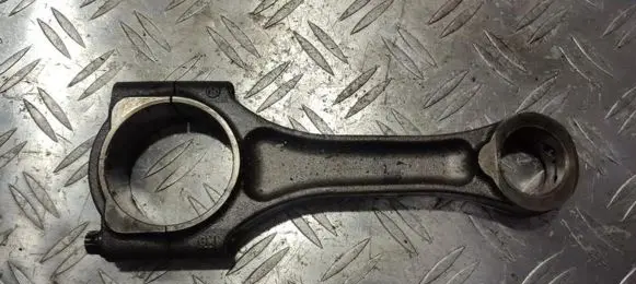 Opel Vectra B Connecting rod/conrod 
