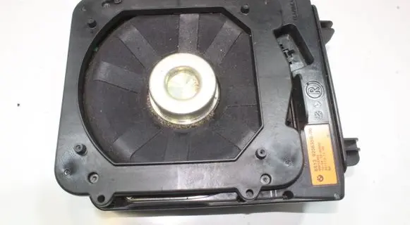 BMW X2 F39 Subwoofer speaker 9256350