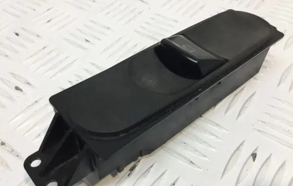 Mercedes-Benz Sprinter W906 Electric window control switch A9065450913