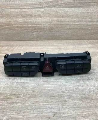 Mercedes-Benz C W203 Hazard light switch 2038219058