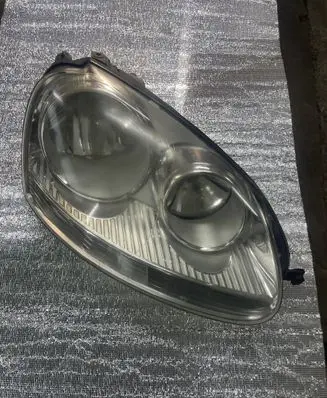 Volkswagen Golf V Headlight/headlamp