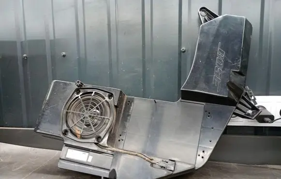 Audi A4 S4 B6 8E 8H Subwoofer speaker 8e9035382a