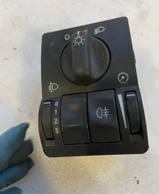 Opel Astra G Other switches/knobs/shifts 90437413 90561381