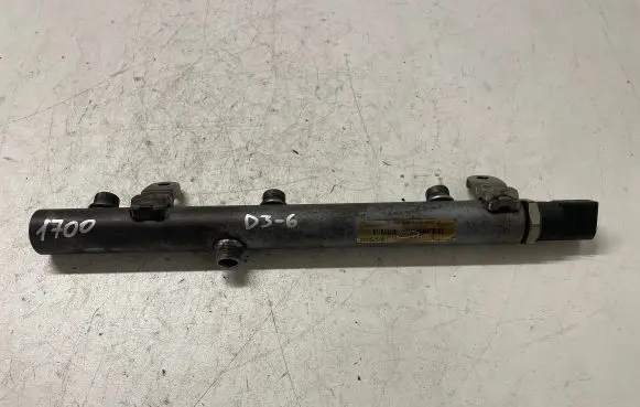 Mercedes-Benz ML W164 Fuel main line pipe A6420700695 0281002504