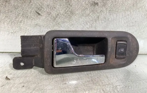 Volkswagen Golf IV Front door interior handle 3b2837113