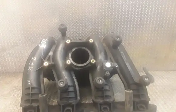Mercedes-Benz C W203 Intake manifold 1111412001 A1111412001