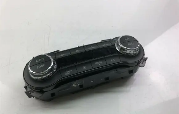 Mercedes-Benz B W246 W242 Climate control unit A2469009604 S646