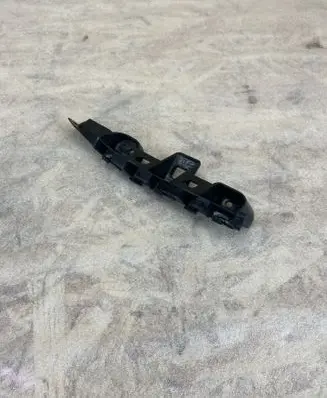 Volkswagen PASSAT B7 Front bumper mounting bracket 3AA807183