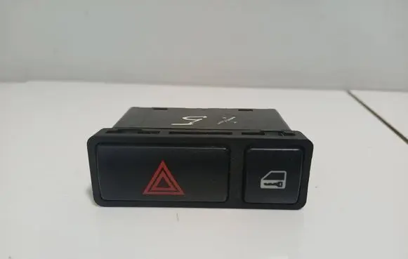 BMW X5 E53 Hazard light switch 61318368920