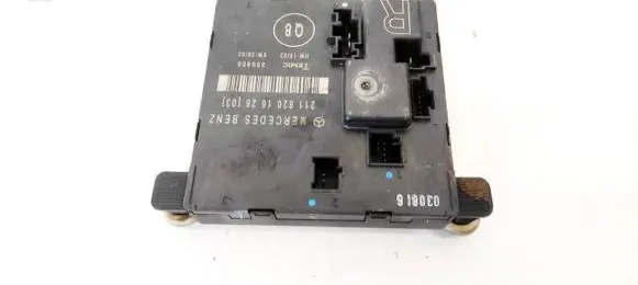 Mercedes-Benz E W211 Door control unit/module 2118201626
