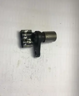 Toyota Corolla Verso AR10 Crankshaft position sensor 0296001010 9091905042