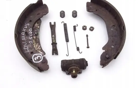 LDV Maxus Handbrake/parking brake pads 