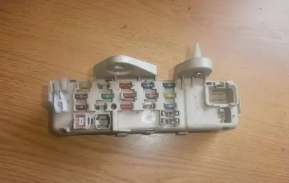Mazda 323 F Fuse box set