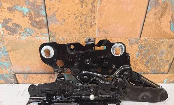 BMW X3 G01 Engine bonnet/hood hinges 7397499 7475791