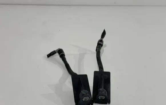Ford Focus Windshield washer spray nozzle JX7B-17666