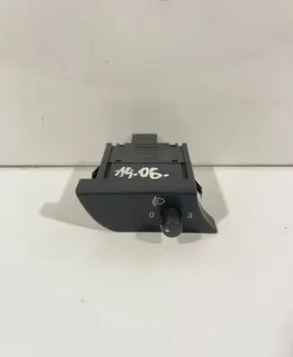 Audi A4 S4 B7 8E 8H Headlight level height control switch 8E2919094