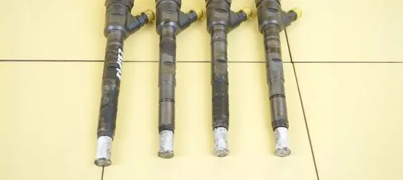 Hyundai H-1, Starex, Satellite Fuel injector 0445110278 29SP38