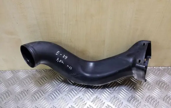 BMW 5 E39 Air intake hose/pipe 13322247826