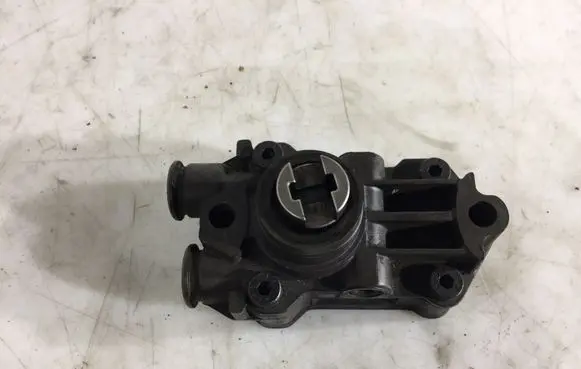 Mercedes-Benz E W210 Fuel injection high pressure pump A6110900250
