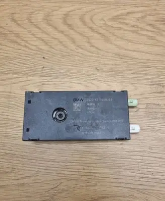 BMW 4 F32 F33 Aerial antenna amplifier 9273668 18899510 920344021