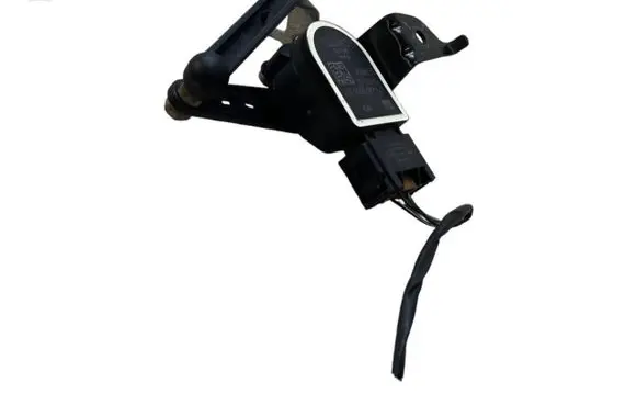 BMW 1 F40 Headlight/headlamp level sensor 6870000 37146870000