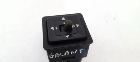 Mitsubishi Galant Wing mirror switch 2775