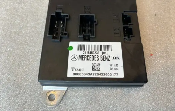Mercedes-Benz E W211 Other control units/modules 2115452232 A2115452232