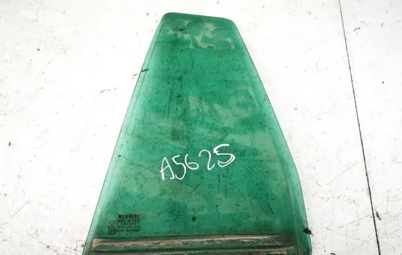 Renault Laguna II Rear vent window glass 