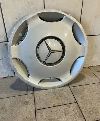 Mercedes-Benz C W203 R15 wheel hub/cap/trim 2024010024 2910