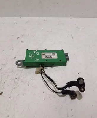 Volvo S40 Aerial antenna amplifier 8673492 13002000