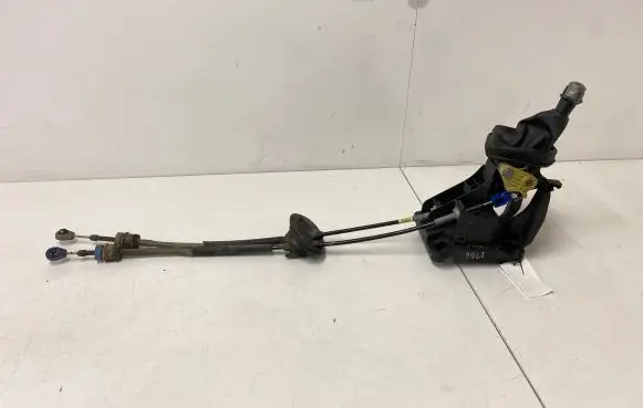 Peugeot 308 Gear shifter/selector 9684581680