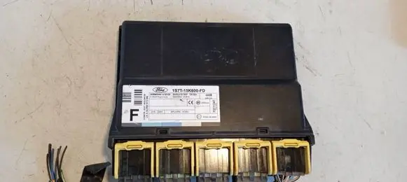 Ford Focus Comfort/convenience module 1S7T15K600FD 5WK48730F