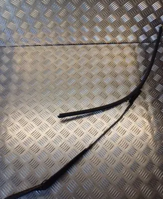 Peugeot 308 Windshield/front glass wiper blade 9680477080