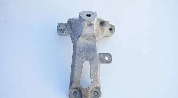 Audi A4 S4 B8 8K Engine mounting bracket 8K0199308BH