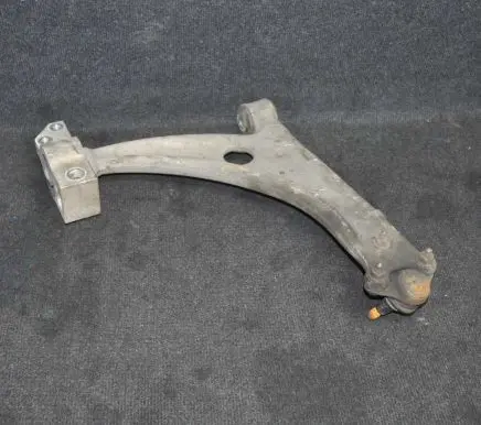 Volkswagen PASSAT B6 Front lower control arm/wishbone 3C0407153B