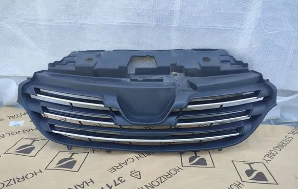 Renault Trafic III (X82) Front grill 623108673R