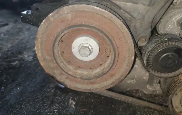 Renault Scenic II - Grand scenic II Crankshaft pulley