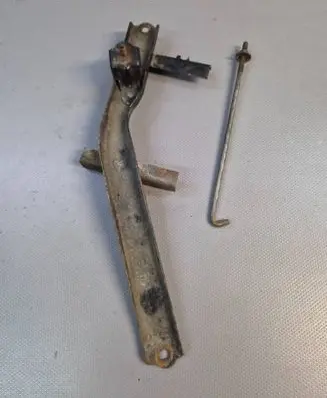 Toyota Avensis T250 Battery bracket