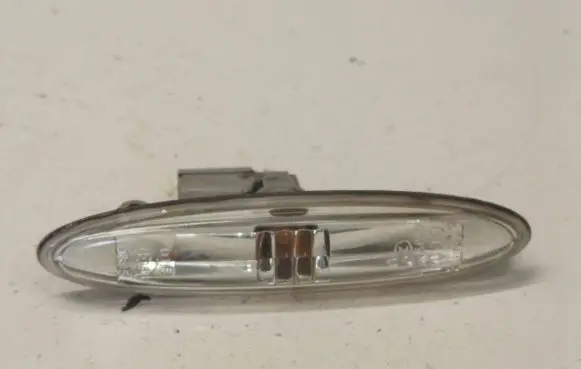 Lexus GS 300 350 430 450H Front fender indicator light
