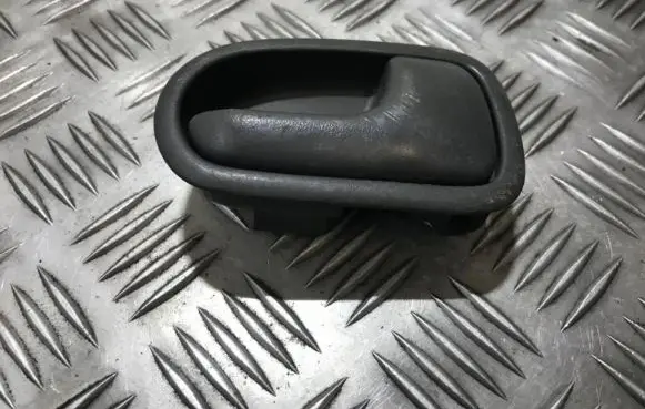 Mazda 323 Rear door interior handle dh221
