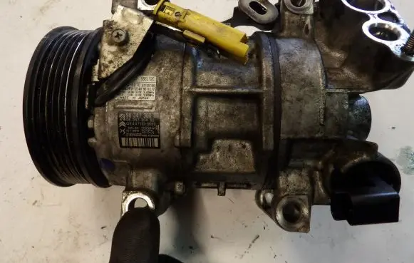 Peugeot 2008 II Air conditioning (A/C) compressor (pump) 9834730080