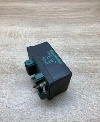 Peugeot 206 Glow plug pre-heat relay 597138