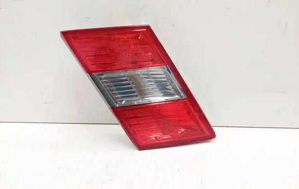 Mercedes-Benz CLC CL203 Tailgate rear/tail lights A2038205364